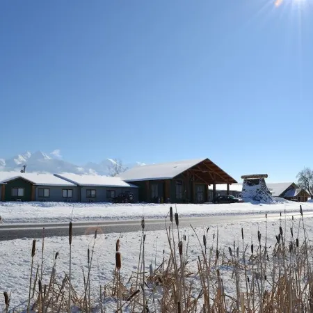 Ninepipes Lodge