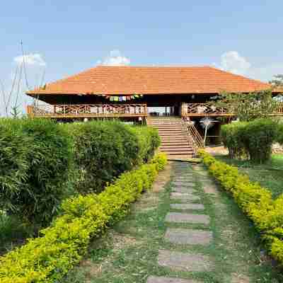 Leo Wooden Resort Hotel Exterior