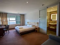 Kyriad Limoges Centre - Gare - Atrium Hotels in Haute-Vienne