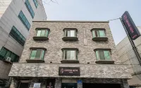 Sangbong Grand Gem Hotel dekat Yongma Land