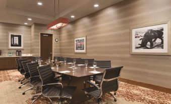 Embassy Suites by Hilton Akron Canton Airport