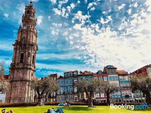 Home @ Porto Clerigos Apartment