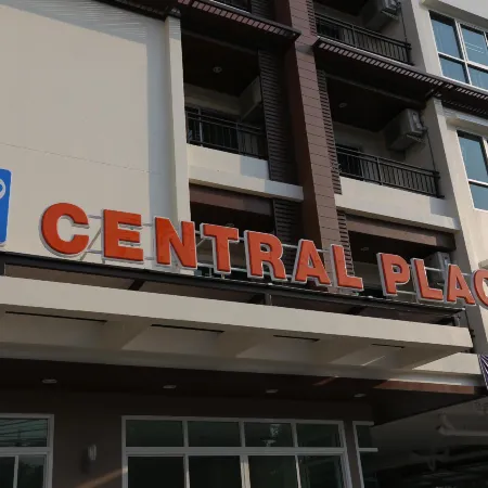 Central Place Angsila Отели рядом с достопримечательностью «Гора Кхао-Саммук»