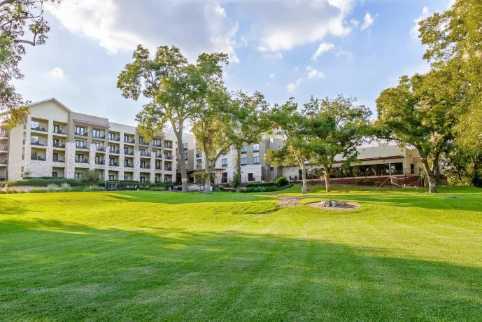 Courtyard New Braunfels River Village Hotels near 