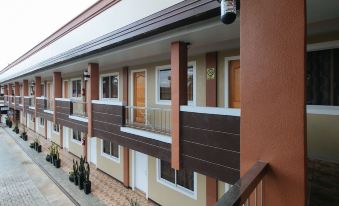 RedDoorz Plus near Lapasan Plaza Cagayan de Oro