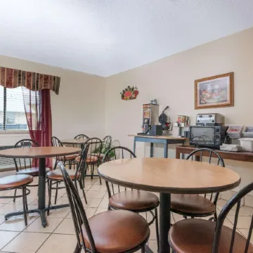 Super 8 by Wyndham Somerset