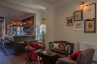The Five Arrows Hotel - bar