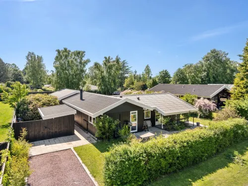 "Ingelis" - 1.3km from the Sea - 3-Star