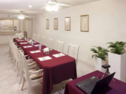Hotel & Suites Quinta Magna Hotels in Zapopan