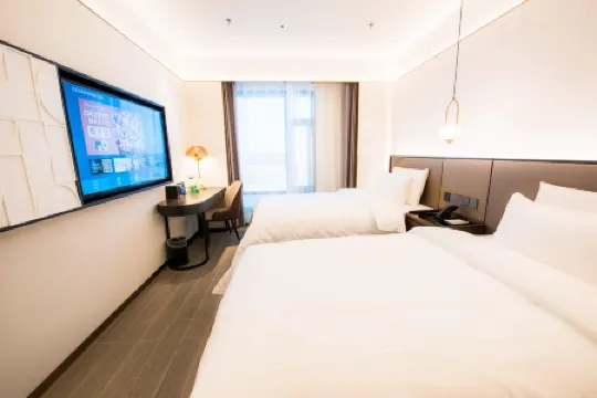 Yitel (Beijing TiananmenWangfujing Subway Station)