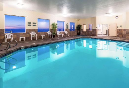 Elizabeth Oceanfront Suites, Ascend Hotel Collection Hotel Overview