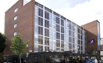 Premier Inn London Kensington (Earl's Court)