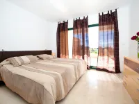 Altea la Nova LABAD Atelier, Alberto Labad (visitas concertadas)附近的飯店