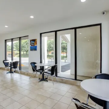 Motel 6 White House, TN