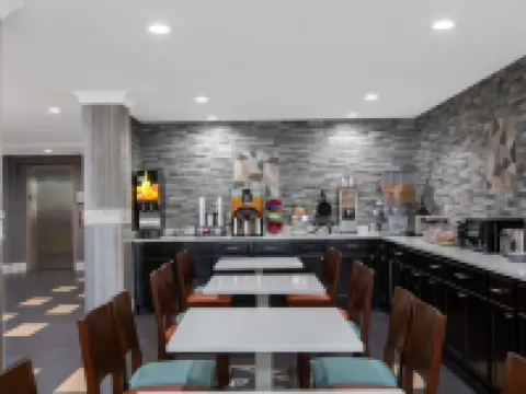 ไมโครเทล อินน์แอนด์สวีทส์ บายวินด์แฮม ออกัสตา/ริเวอร์วอทช์ โรงแรมในออกัสตา