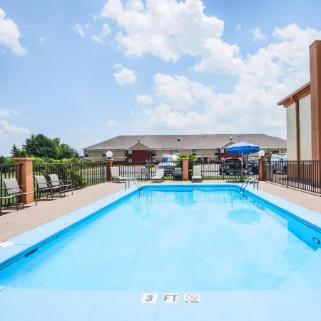 Days Inn by Wyndham Coliseum Montgomery Al Отели рядом с достопримечательностью «Университет Фолкнер»