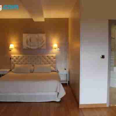 La Petite Auberge Rooms