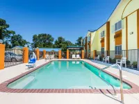 Days Inn by Wyndham Troy Hotels in Troy