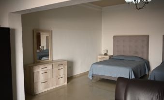 Room in Lodge - Spacious Apartment for 2 People