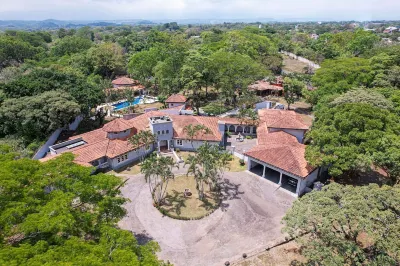 villa primavera Hoteles en Ánimas