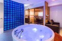 Park Inn by Radisson Central Tallinn - Hot Tub