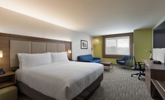 Holiday Inn Express & Suites Portland Airport