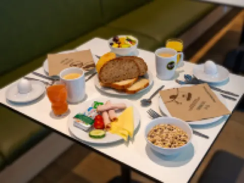 B&B โรงแรม ฮิลเดสไฮม์