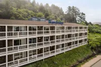 Travelodge by Wyndham Depoe Bay - parking