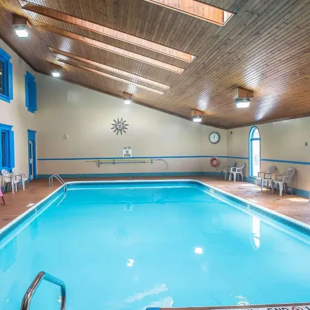 Comfort Inn & Suites Thousand Islands Harbour District
