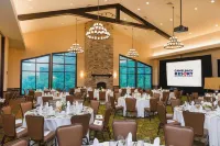Camelback Lodge & Aquatopia Indoor Waterpark Hotels in Tannersville