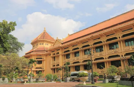 Hanoi Golden Sunshine Villa Hotel and Travel