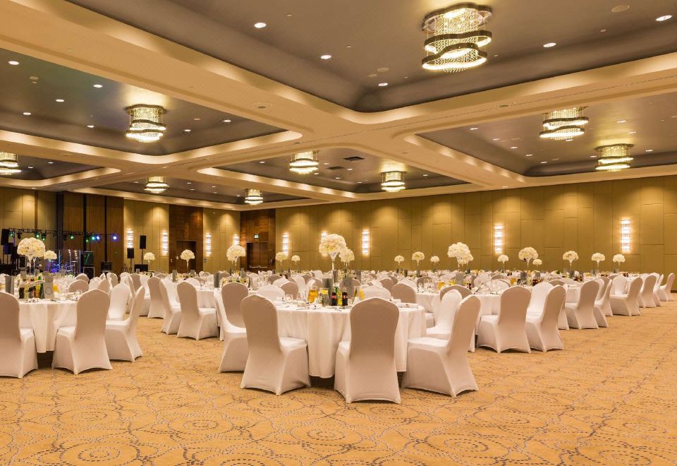 더블트리 힐튼 크라쿠프 수영장