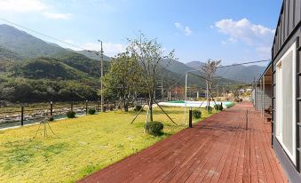 Sancheong River Love Mountain Love Pension