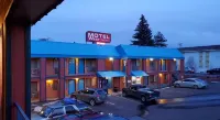 Motel West Отели рядом с достопримечательностью «Бенд Элкс Бейсболл Клаб»
