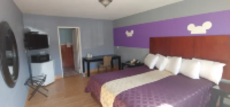 Riviera Motel
