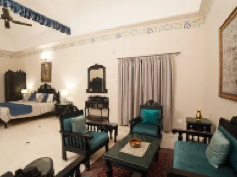MPT Sheesh Mahal, Orchha Hotels in Orchha