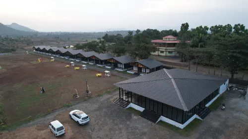 Shreephal Luxurious Resort Hotels in Saputara