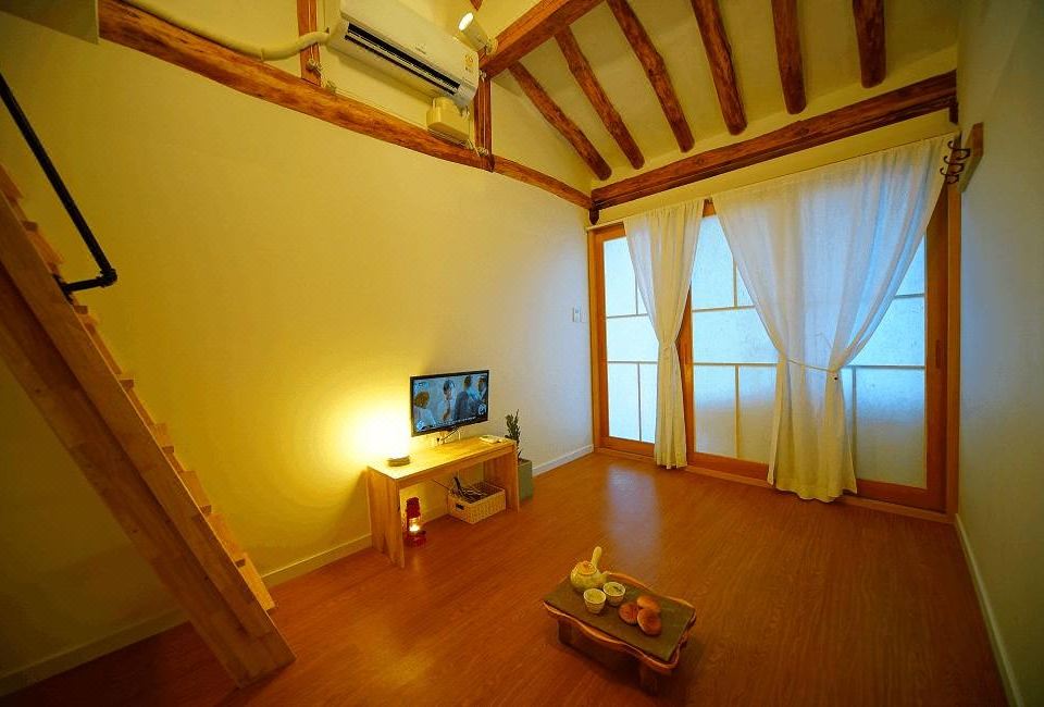 한옥그곳 펜션 마당