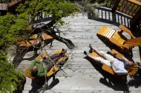 Middle Beach Lodge Các khách sạn gần Solart Glass Studio