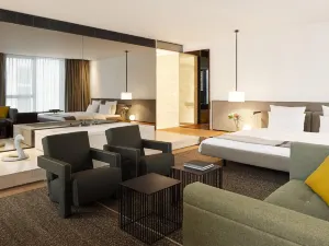 Roomers Baden-Baden, Autograph Collection