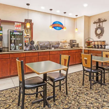 GRANDER INN & SUITES by IHG