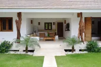Seaside Villa with Housekeeping Staff - Las Terrenas Hotel di 