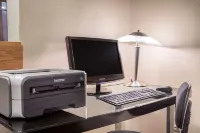 Super 8 by Wyndham Appleton Hotels in Appleton