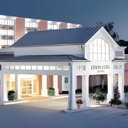 Ethan Allen Hotel