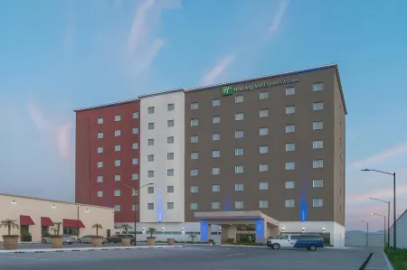 Holiday Inn Express & Suites Silao Aeropuerto - Terminal