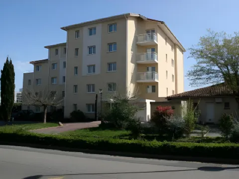 Hôtel Aerel Aéroport Blagnac Hotels near Airbus