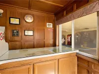 บอร์เดอร์ส์ อินน์ แอนด์ สวีทส์ โดยโรงแรมชั้นวายต์ - วอเตอร์ลู/ซีดาร์ฟอลส์