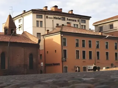 Hotel Ferrara