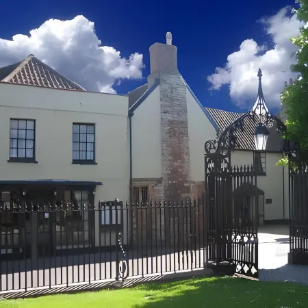 The Old Vicarage Hotel & Restaurant