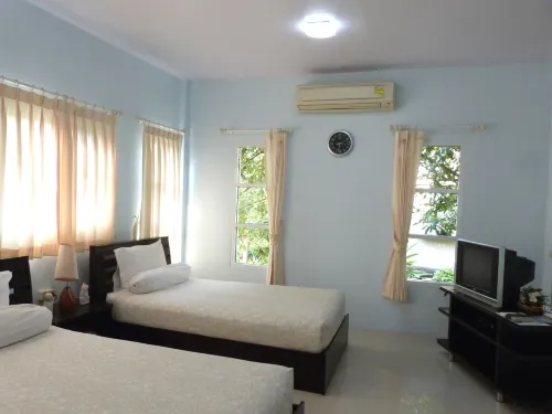Bannsuanrachawadee Resort Hotels in Sisaket